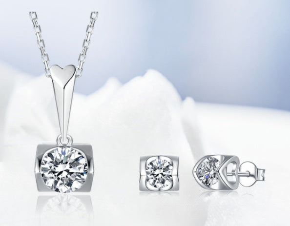Moissanite Stud Necklace Set