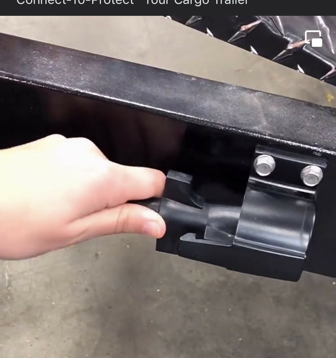 Connect-to-Protect-7Pin-Inserted-Image