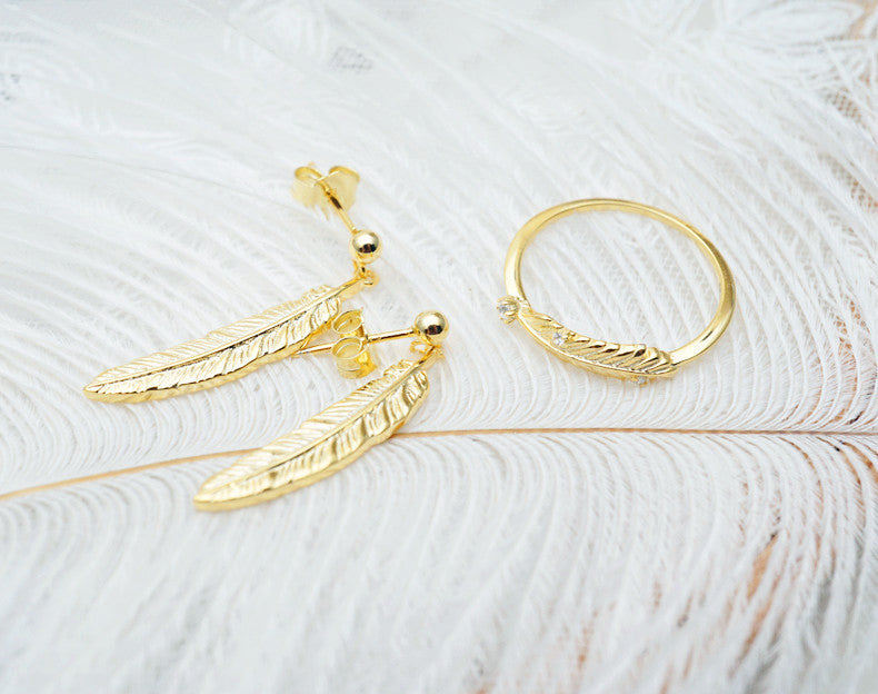 Vintage feather earrings