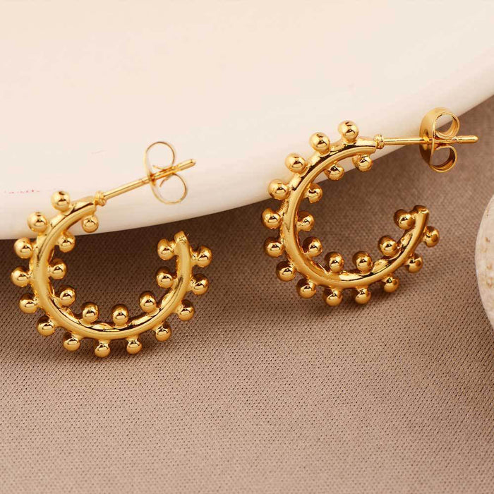 Trendy earrings